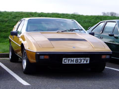 Lotus_Elite_S1_Gold_Front