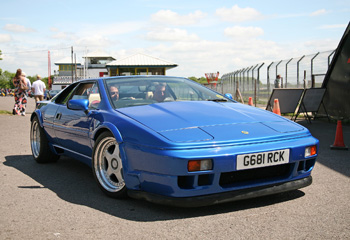 Lotus_Esprit_NA_1990_Blue