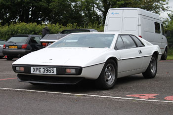 Lotus_Esprit_S1_White_1977