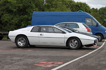 Lotus_Esprit_S1_White_1978