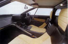 Lotus_Esprit_S2_JPS_Interior