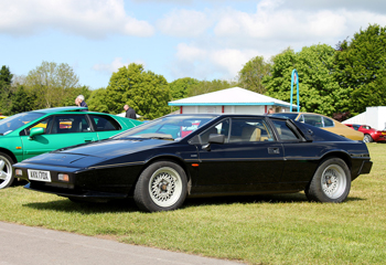 Lotus_Esprit_S3_Black_1982