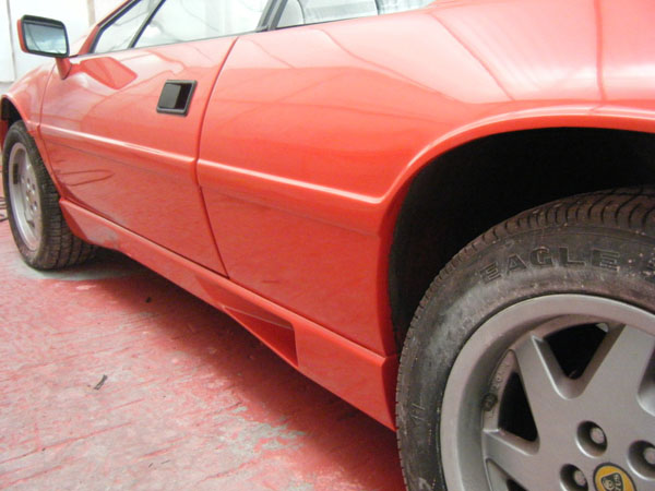 Lotus_Esprit_Spray_Side