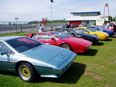 Lotus_Esprit_Turbo_Castle_Combe_2009