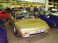 Lotus_Esprit_Turbo_Gold