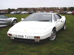 Lotus_Esprit_Turbo_White_1987