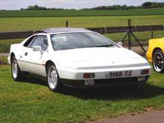 Lotus_Esprit_Turbo_White_Quater_Angle