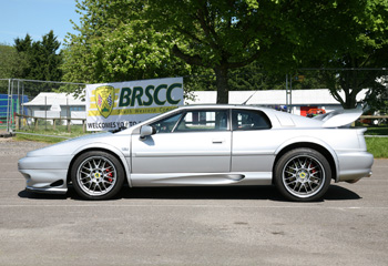 Lotus_Esprit_V8_02_Silver_side