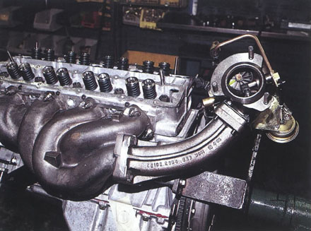 Building_Lotus_Esprit_910_Engine