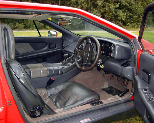 Lotus_Esprit_Interior