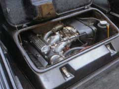 Lotus_Esprit_JPS_Engine