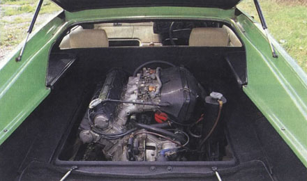 Lotus_Esprit_S1_Engine_Bay