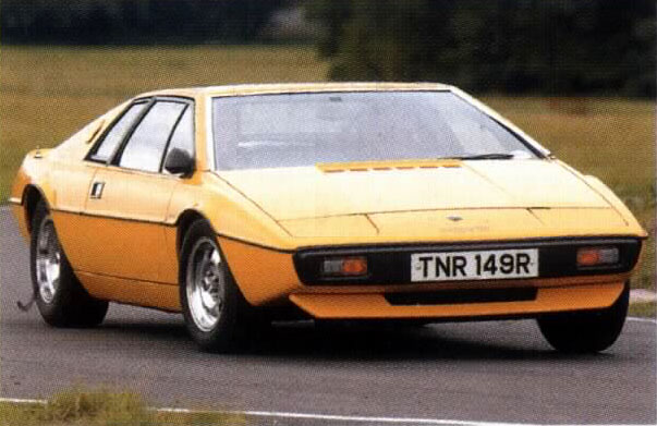 Lotus_Esprit_S1_Yellow_Front