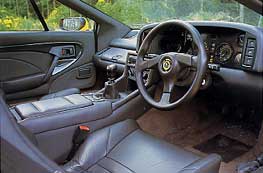 Lotus_Esprit_S4_Interior