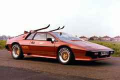 Lotus_Esprit_Turbo_James_Bond_007