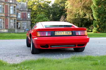 Lotus_Esprit_Turbo_Stevens