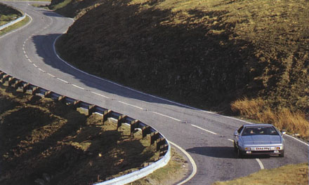 Lotus_Esprit_Turbo_X180_Road