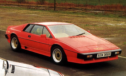 Lotus_Turbo_Esprit_1982_Red